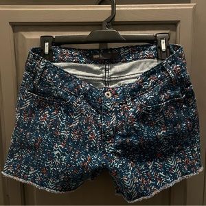 Levi’s Mid-Rise Chevron Blue Frayed Hem Shorts